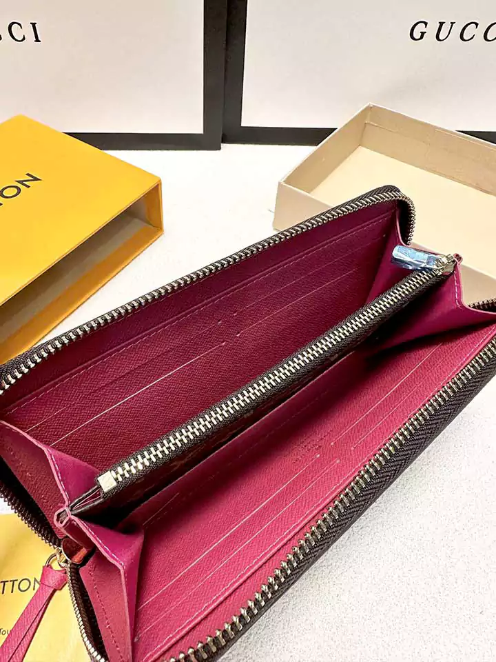 LOUIS VUITTON 長財布 Monogram帆布 ルイビトンジッピー ウォレットうちばり高級牛革 LV レデイース財布