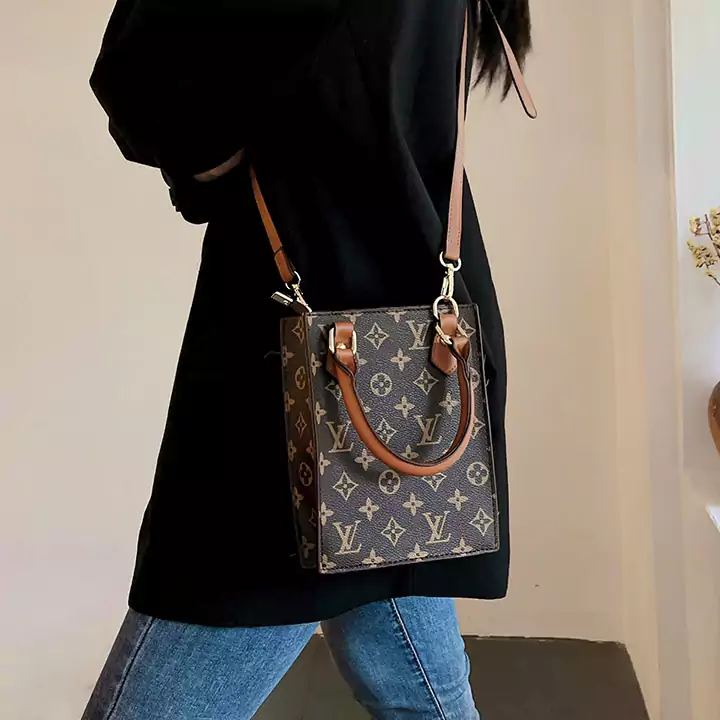 クロスボディ ファスナー付きvuitton
