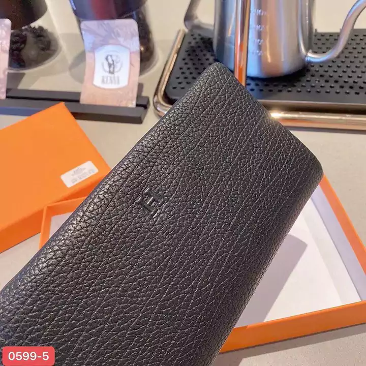 hermes ロングウォレットブラック