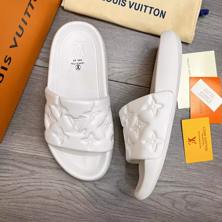 カップルに人気 ルイヴィトン べナッシ モノグラム サンダル ブラック ホワイト お洒落 LV スリッパ 高品質 ゴム