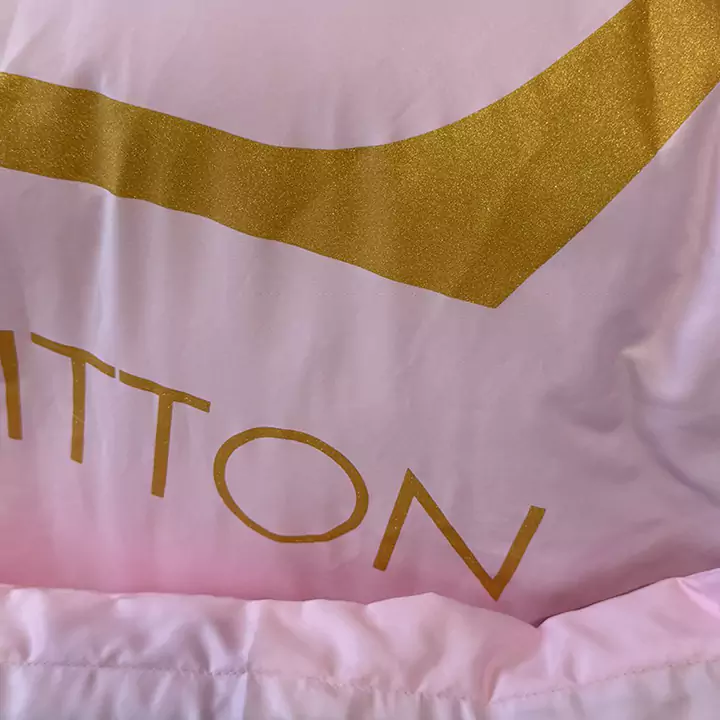 LV ゴールドロゴ 寝具
