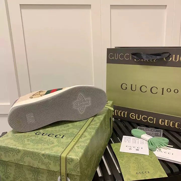 グッチ Screener スニーカー