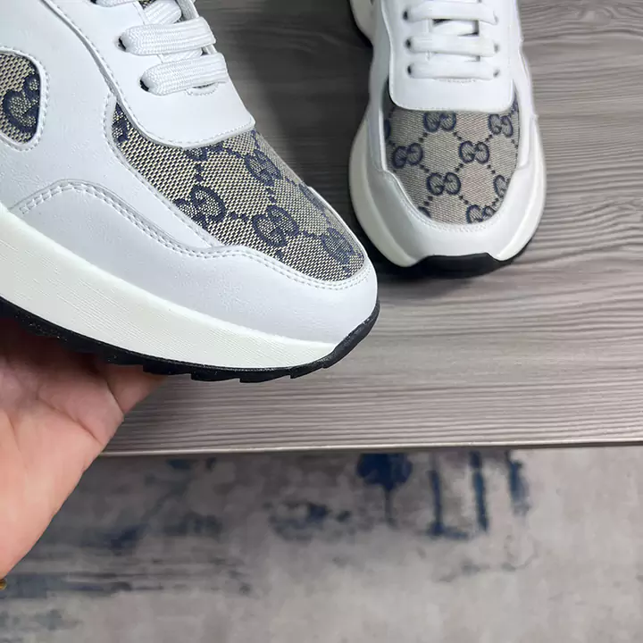 芸能人 GUCCI エーススニーカー GGスプリーム グッチ 高品質 カジュアル シューズ 靴 大人 オシャレ