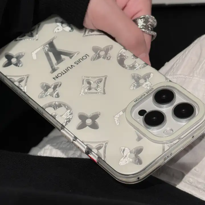 vuitton iphone16クリアケース