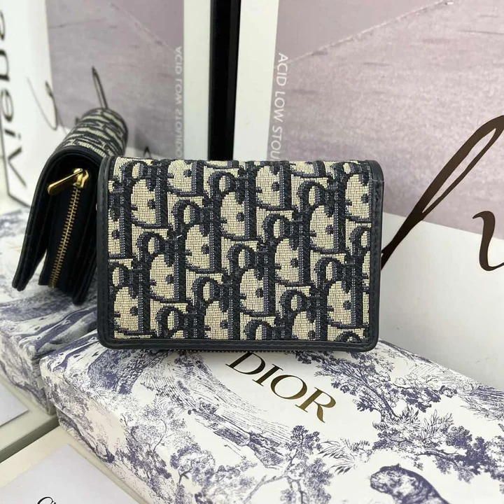 ディオールバッグ ディオール ファスナー 折りたたみ財布 CDシグネチャー 大容量 Dior ユニセックスウォレットカードケース