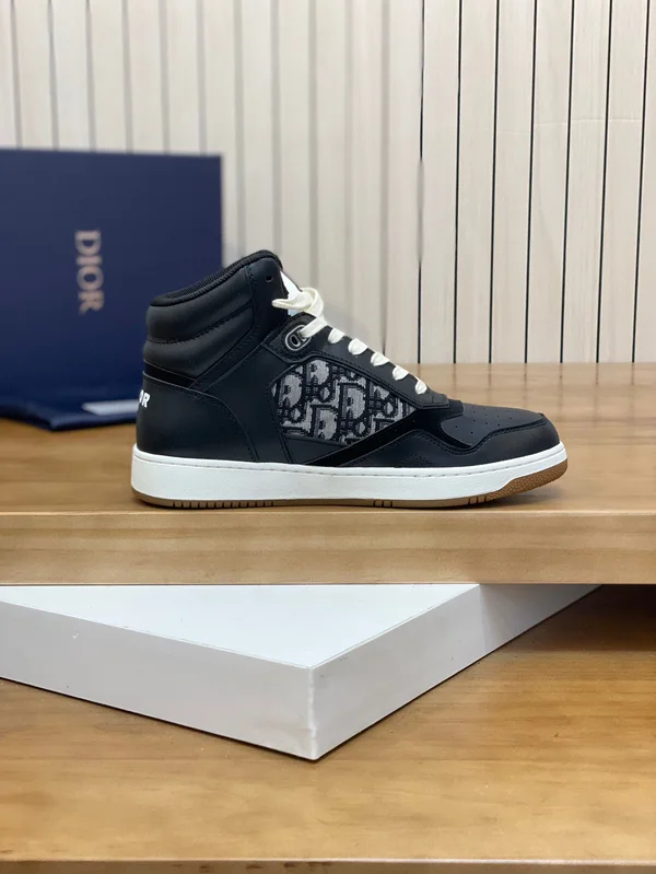 1747710669510797.webp A003-1.webp