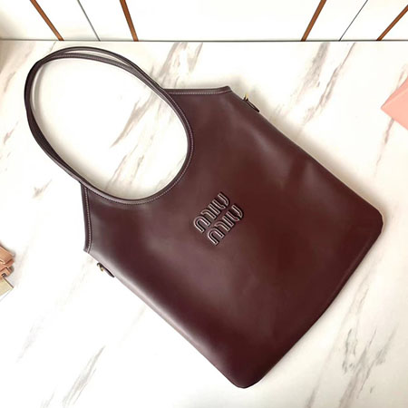  MiuMiu バッグ