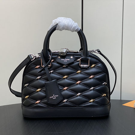 LV サッチェル、ルイヴィトン風 斜めがけバッグ、Alma BB レプリカ、ひし形キルティング、本革 ハンドバッグ、奢侈品コピー、最高級品質 レプリカ、ルイヴィトン コピー品、調整可能ショルダー、低価格 高級感、女性用 ブランドバッグ