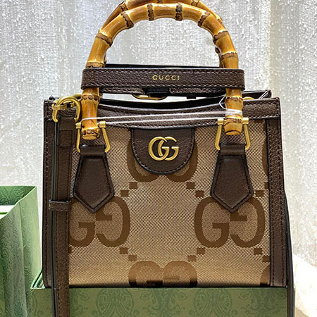 GUCCIバッグ
