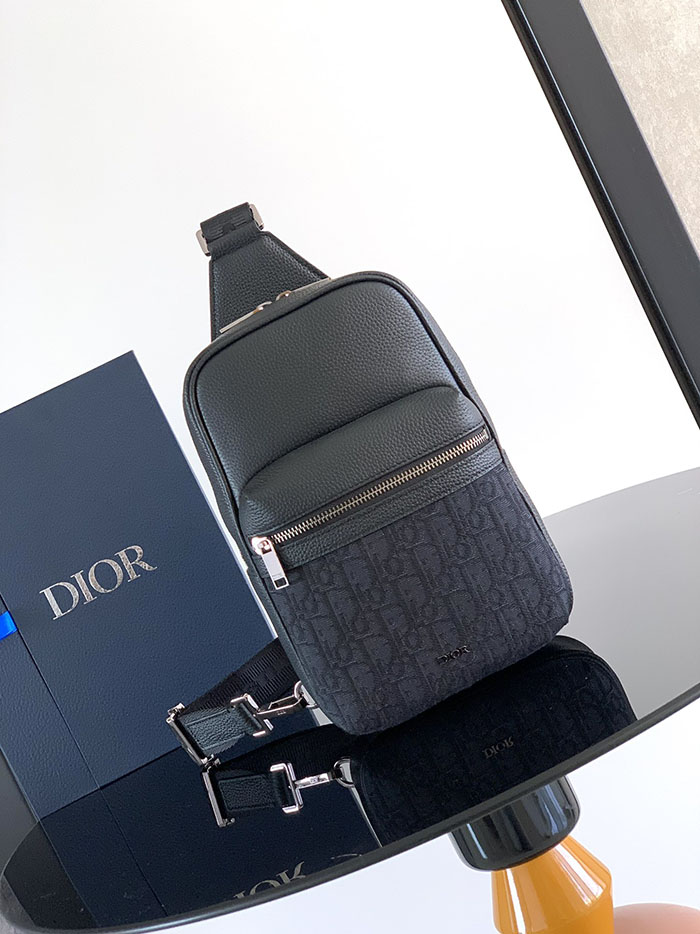 Dior コピー Dior偽物 ブランド複製品 ディオールバッグ ウエストバッグ オブリーク柄 大容量 2024新作 レザー 高品質 激安 イタリア製 メンズ レディース 多機能 日常使い 収納力抜群