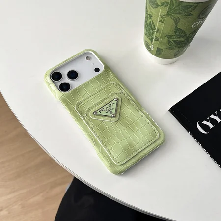 プラダ iPhone17 ケース