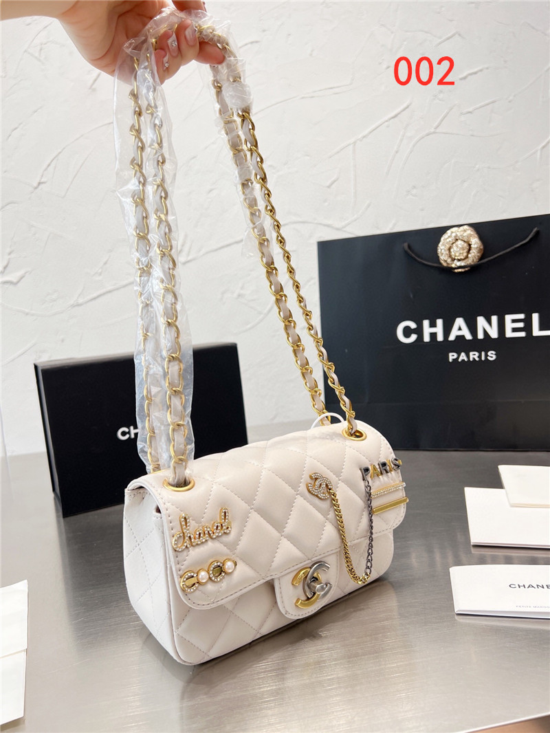 シャネル バッジショルダーバッグ ミニ chenal フラップ バッグ 可愛い レディース チェーン バッグ ハイ ブランド コピー
