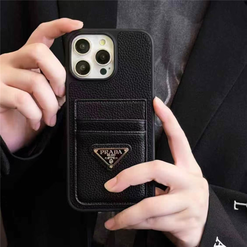 プラダ iphoen17 ケース カード収納 prada アイフォ17pro/17promax ンケース ハイブランド コピー iphone16/16pro ケース おしゃれ ブランド iphone15/14 ケース 革 高級