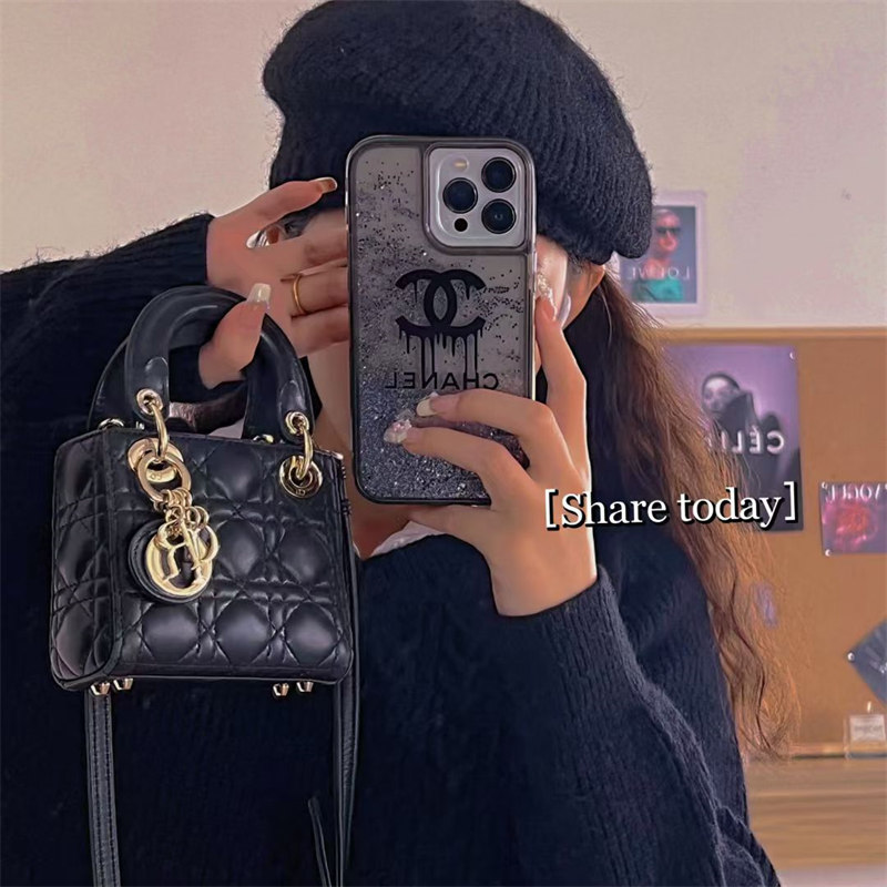 chanel スマホケース コピー シャネル iphoneケース 17pro iphone16/16pro ケース ラメ グリッター iphone15/14ケース 人気 女子 iphoneケース キラキラ 透明