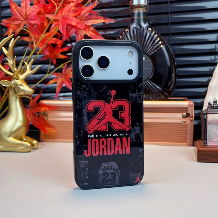ジョーダンiphone17スマホケース