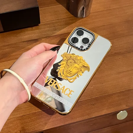 ヴェルサーチiphone17proカバー magsafe対応