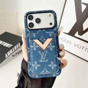 カード収納付きのルイヴィトン・グッチiphoneケース。最大5〜6枚のカードを収納できる。よく使うカードをこれ一枚にまとめられる、キャッシュレス派の理想的なケースです。8色のカラーバリエーションよりお選びいただけます。