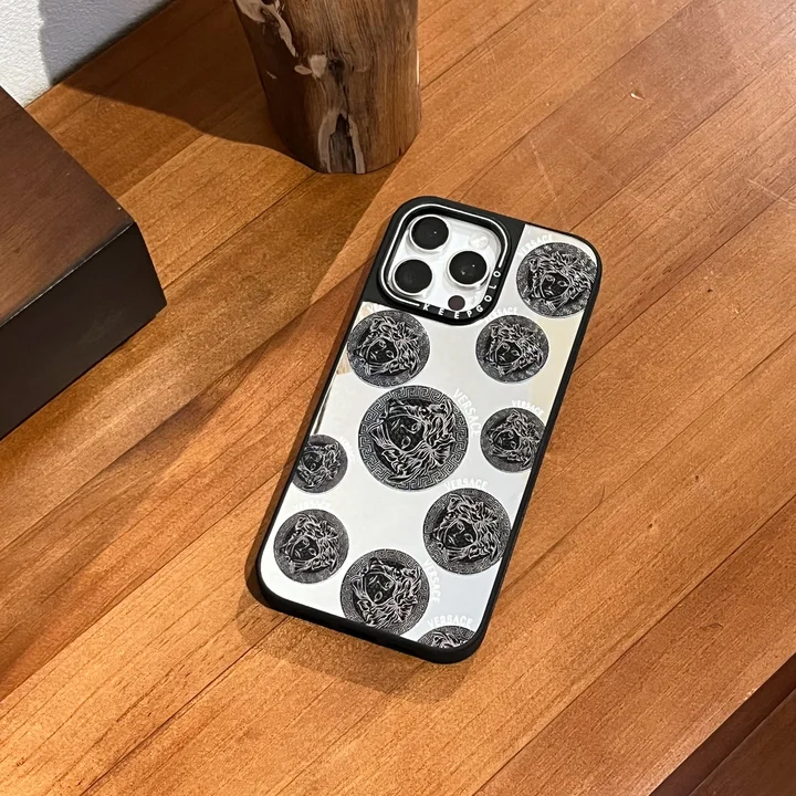 ヴェルサーチiphone17pro携帯ケース アクリル