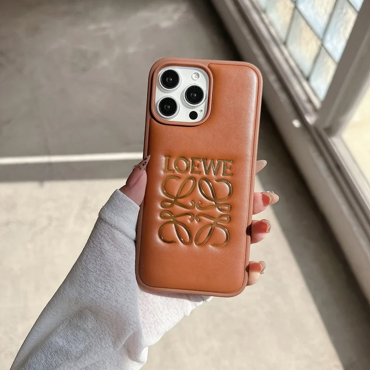 Loewe iphone17proケース 本革 レザー