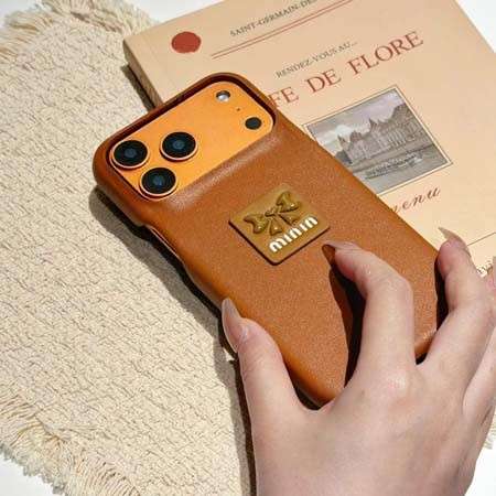 miumiu スマホケース iPhone17